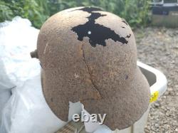 Original German M16/M17 Helmet WW1/WW2 as found please see pics interesting item