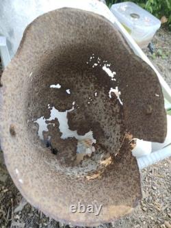 Original German M16/M17 Helmet WW1/WW2 as found please see pics interesting item