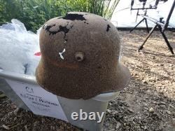 Original German M16/M17 Helmet WW1/WW2 as found please see pics interesting item