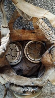 Original WW1 German M17 Ledermaske, VERY RARE WW2 Polish reissue, DISPLAY PIECE