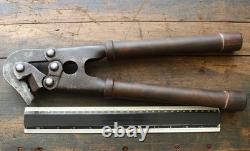 Original WWII German Engineer's Short Barbed Wire Cutters / 1938