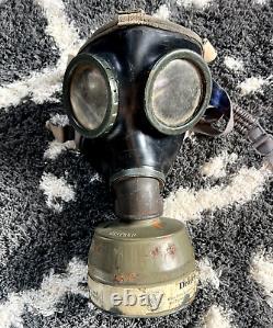 Size 2! Bwz 1939 Gm-38 Ww2 German Gas Mask Rubber Wehrcmacht With Can