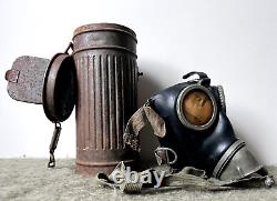 Size 2! Bwz 1942 Gm-38 Ww2 German Gas Mask Rubber Wehrcmacht With Can