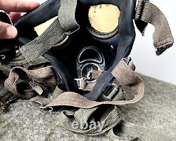 Size 2! Bwz 1942 Gm-38 Ww2 German Gas Mask Rubber Wehrcmacht With Can