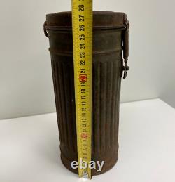 Size 2! Bwz 1942 Gm-38 Ww2 German Gas Mask Rubber Wehrcmacht With Can