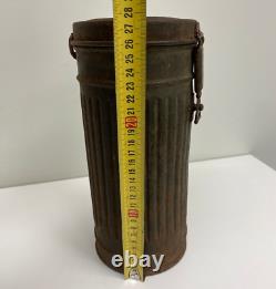 Size 2! Bwz 1942 Gm-38 Ww2 German Gas Mask Rubber Wehrcmacht With Can