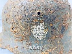 Size 64 Original Ww2 German Helmet M35 Stahlhelm With Liner Has Crack / Hole