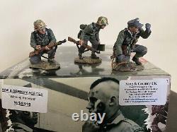 WS118 Set Of 3 WW2 Normandy Camouflaged Germans'Moving Forward' In Original Box