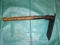 WW II WW2 Original German Wehrmacht soldier folding trench shovel