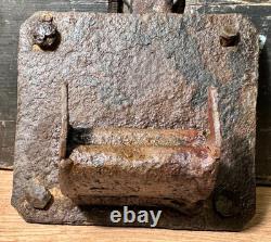 WW2 GERMAN 8CM GrW34 Mortar Bipod Carrying Pad \ Ruckasack metal holder WW2 GERMAN 8CM GrW34 Mortar Bipod Carrying Pad \ Ruckasack metal holder