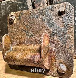 WW2 GERMAN 8CM GrW34 Mortar Bipod Carrying Pad \ Ruckasack metal holder