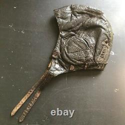 WW2 German Luftwaffe officer's flying helmet. Bomber pilot