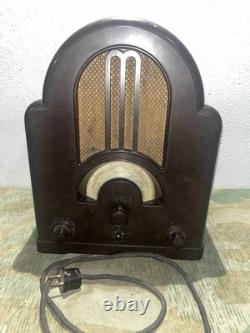 WW2 German Original 1933 Mende 148W Bakelite Cathedral Radio