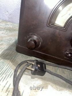 WW2 German Original 1933 Mende 148W Bakelite Cathedral Radio