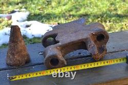 WW2 German Panzer Tank Pz. Kpfw. V Panther track link part (battle demages)