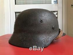 WW2 / Wehrmacht German Camo Helmet M35, signed Original