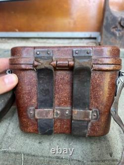 WWII German 6x30 Wehrmacht Dienstglas Binoculars case bakelite
