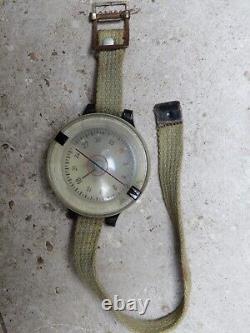 WWII German Luftwaffe Pilot's AK39 Navigation Wrist Compass FI 23235-1