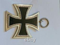 WWII German Third Reich iron cross 1939 medal original mint condition