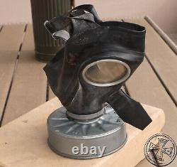 WWII German VM40 Gasmask in original box