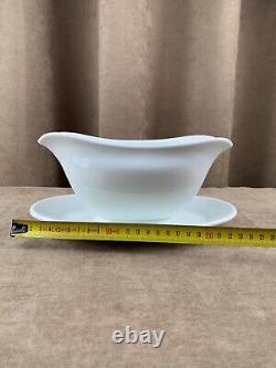 WWII. WW2. German original porcelain Wehrmacht catalog gravy boat