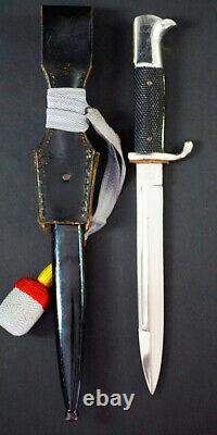 Ww2 German Army Dress Bayonet, Complete With Bayonet Frog & Knot