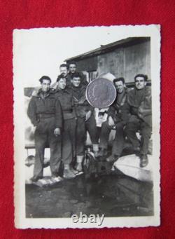 Ww2 Original Photograph British Servicemen Pose With Downed German Arcraft 1944